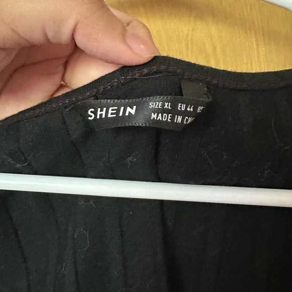 SHEIN Ribbed Knit Square Neckline Top - Picture 2 of 3